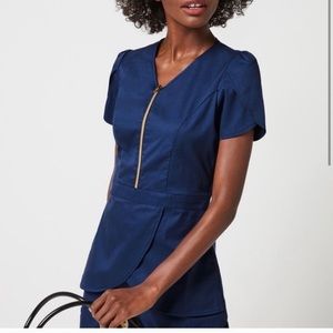 Jaanuu XS tulip top with zipper